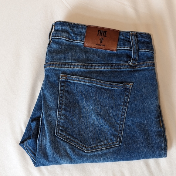Frye jeans size 12 - Picture 2 of 6